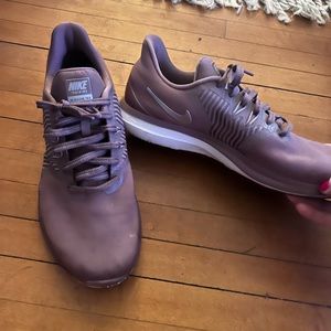Mauve Nike Sneakers